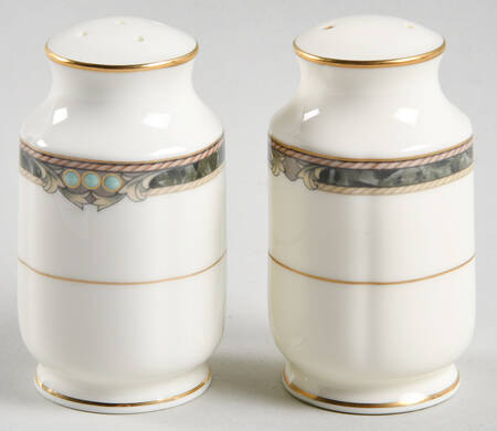 Covina Salt & Pepper Set