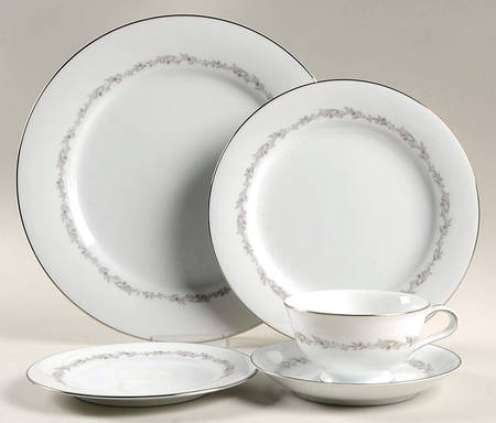 Crestmont 5 Piece Place Setting