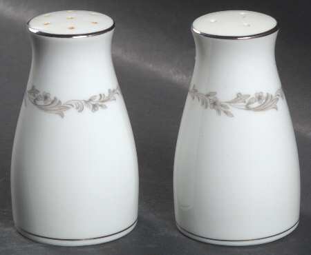 Crestmont Salt & Pepper Set