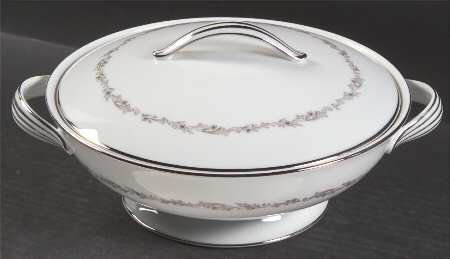 Crestmont Round Covered Vegetable