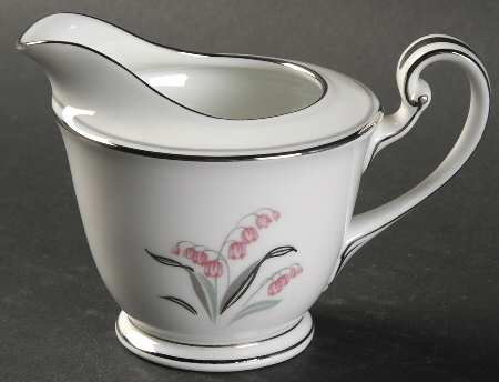 Crest Mini Creamer