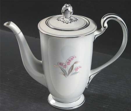 Crest Small Coffee Pot & Lid