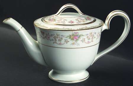 Croydon Teapot & Lid