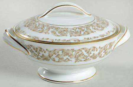Cromwell Sugar Bowl & Lid