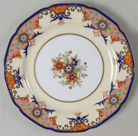 Crowndalia Luncheon Plate