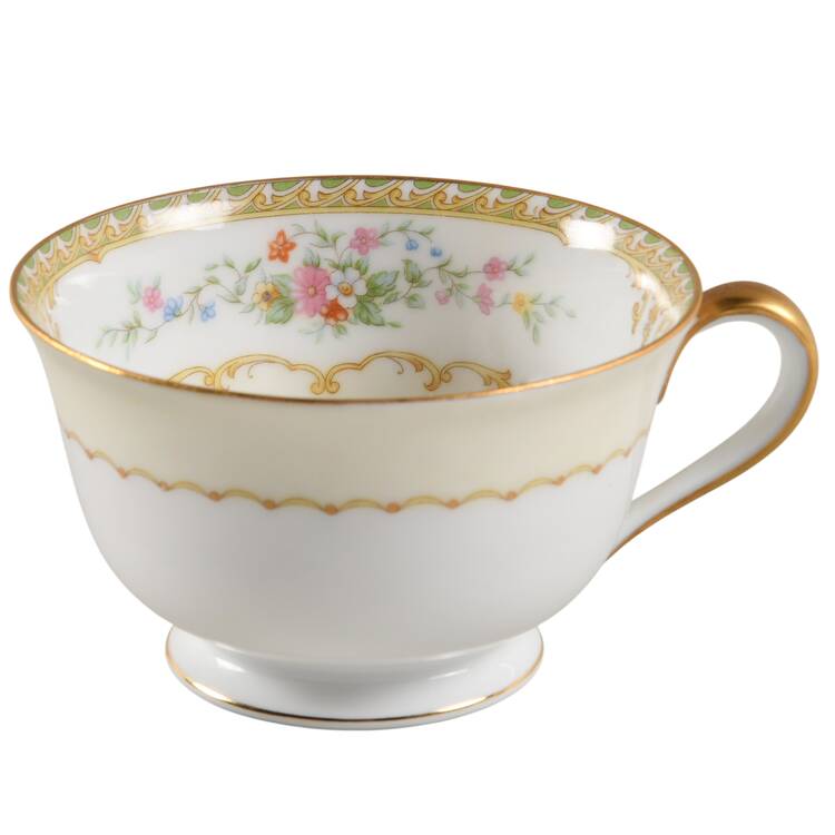Cyclops Footed Cup