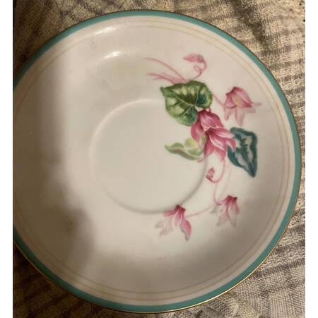 Cyclamen Saucer