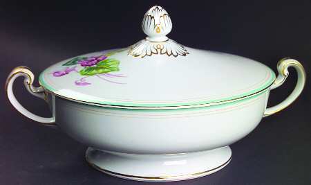 Cyclamen Round Covered Vegetable