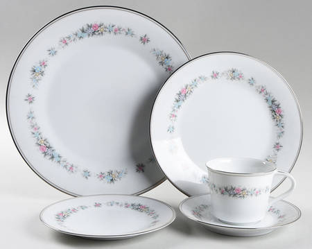 Cynthia 5 Piece Place Setting