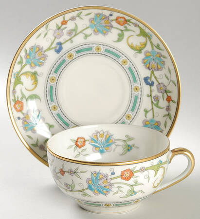 Cyril Flat Cup & Saucer Set
