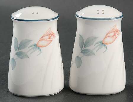 Dawn Blush Salt & Pepper Set