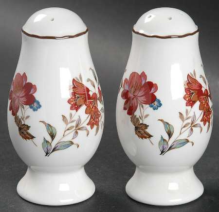 Damask Bouquet Salt & Pepper Set