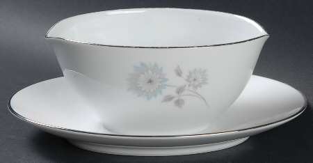 Dallas Gravy Boat with Attached Underplate