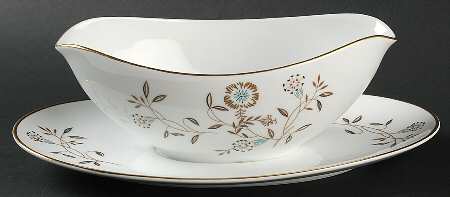 Danielle Gravy Boat with Attached Underplate
