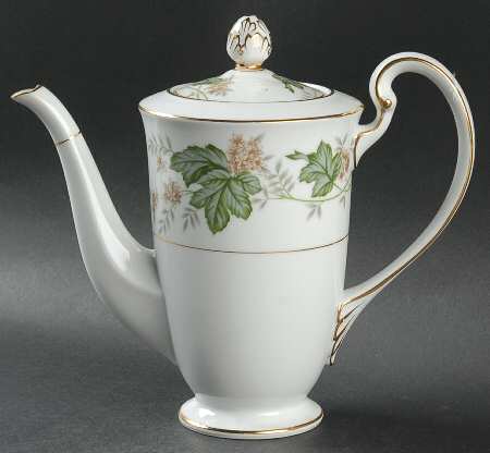 Daphne Small Coffee Pot & Lid
