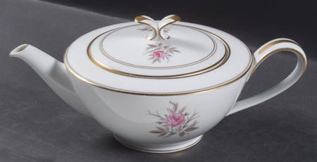 Daryl Small Teapot & Lid
