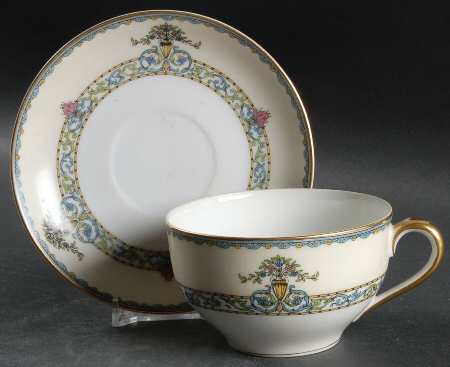 Darby Flat Cup & Saucer Set