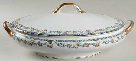 Dardanelle Oval Covered Vegetable