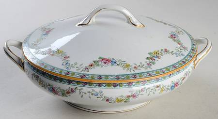 The Dartmoor Round Covered Vegetable