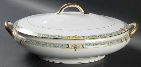 Deauville Oval Covered Vegetable