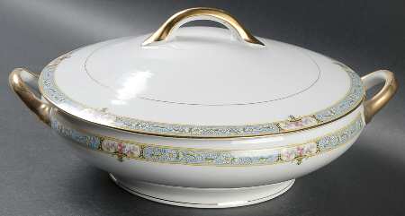 Deauville Round Covered Vegetable