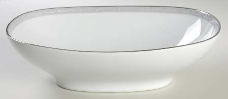 Debell 9" Oval Vegetable Bowl