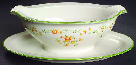 Debut Gravy Boat with Attached Underplate