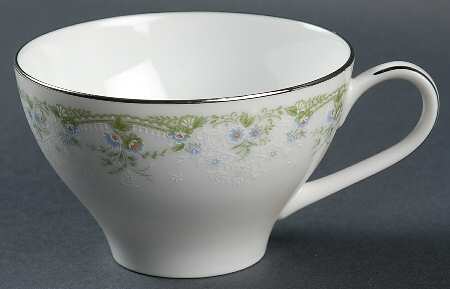 Dee Flat Cup