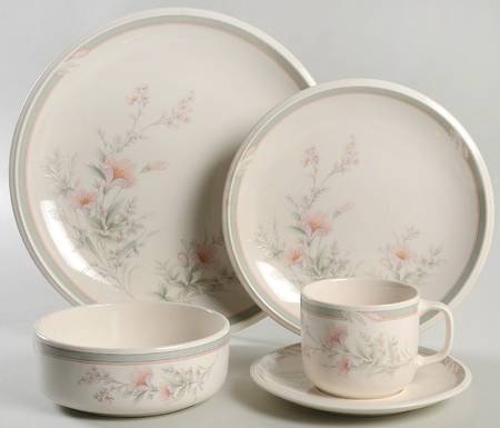 Deerfield 5 Piece Place Setting