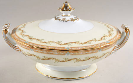 Delaven Round Covered Vegetable