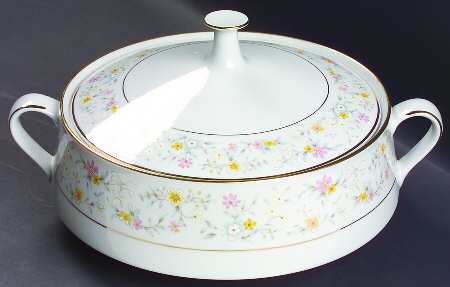 Delevan Round Covered Vegetable