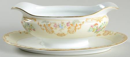 Delano Gravy Boat with Attached Underplate