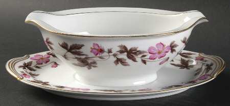 Delrosa Gravy Boat with Attached Underplate