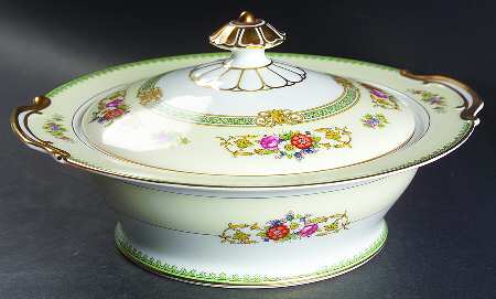 Delrosa Round Covered Vegetable