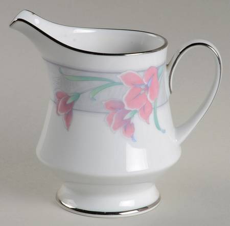 Deco Magic Creamer
