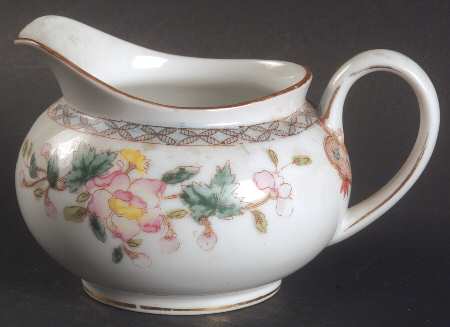 Derby Creamer