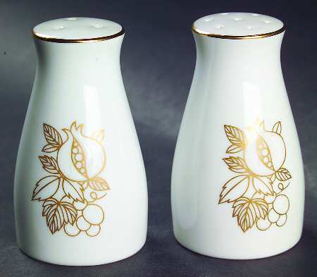 Della Robbia Salt & Pepper Set