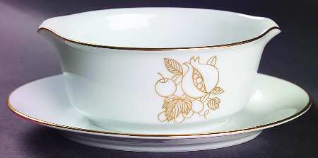 Della Robbia Gravy Boat with Attached Underplate