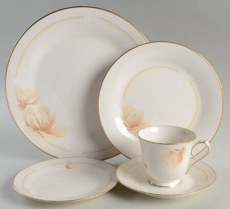 Devotion 40 Piece Estate Set