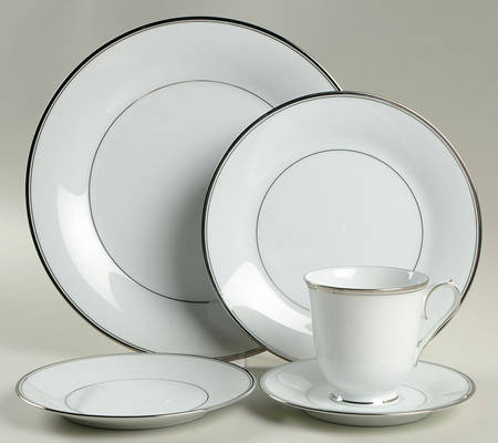 Diana (Platinum Trim) 5 Piece Place Setting