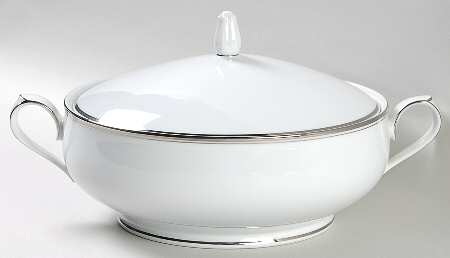 Diana (Platinum Trim) Round Covered Vegetable