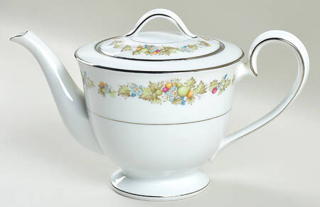Diane Teapot & Lid