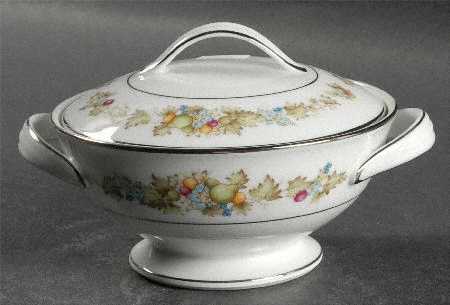 Diane Sugar Bowl & Lid