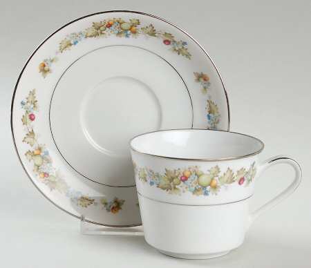 Diane Flat Cup & Saucer Set