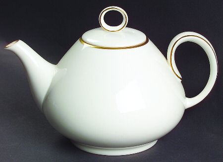 Dignatio Teapot & Lid
