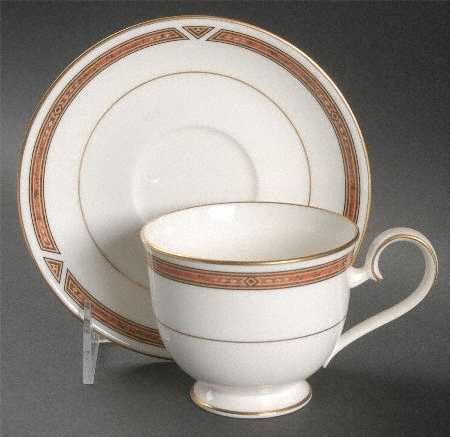 Diamond Trace Footed Cup & Saucer Set