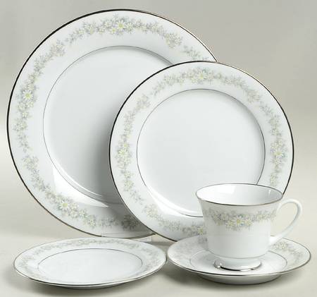 Donegal 5 Piece Place Setting by Noritake