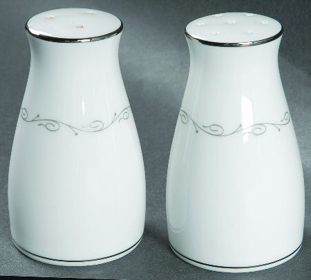 Donna Salt & Pepper Set