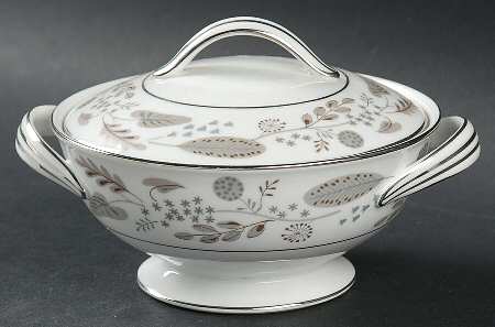 Doranne Sugar Bowl & Lid