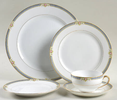 Doris 5 Piece Place Setting